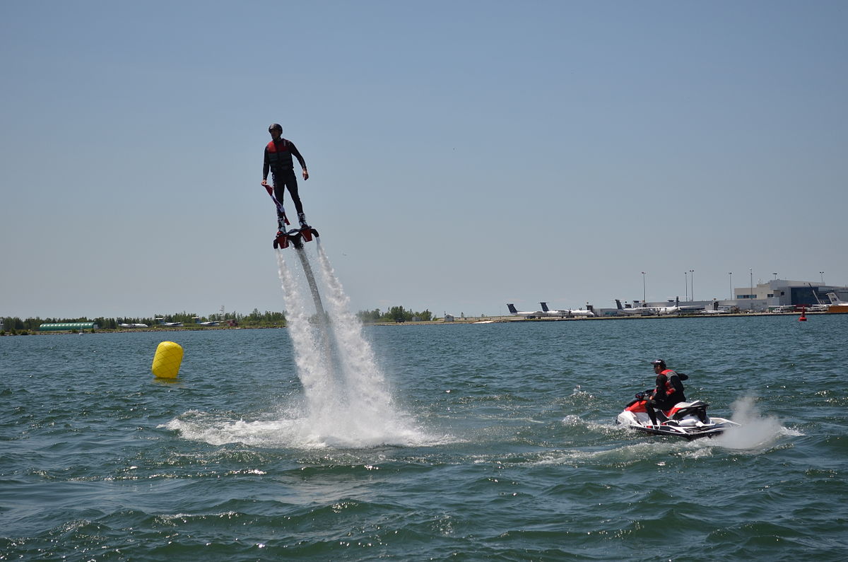 Jetski ou flyboard, que choisir?